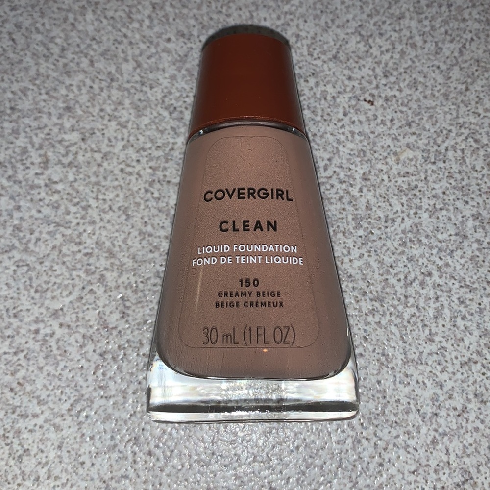 Cover girl Clean Liquid Foundation